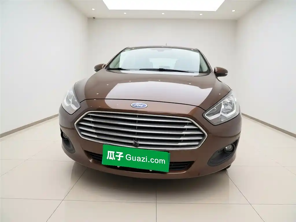 Ford Escort 2015 1.5L AT Comfort
