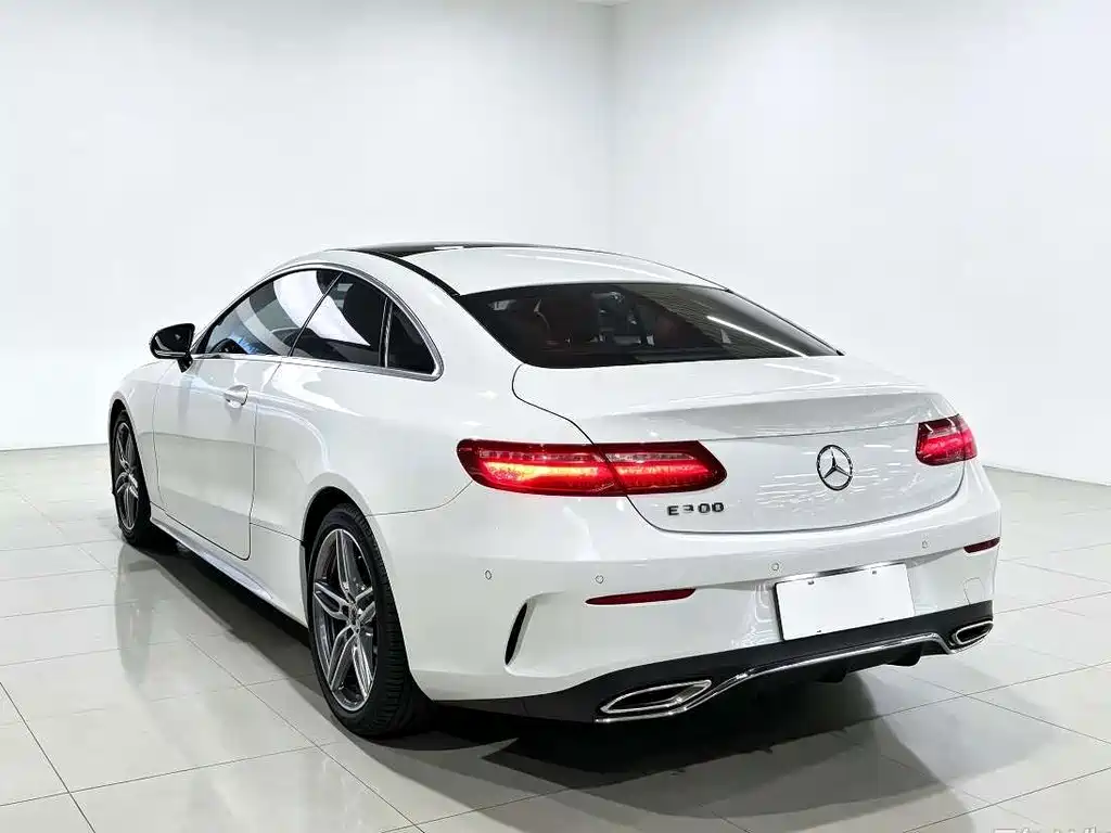 Mercedes-Benz E-Class (Import) — миниатюра 9