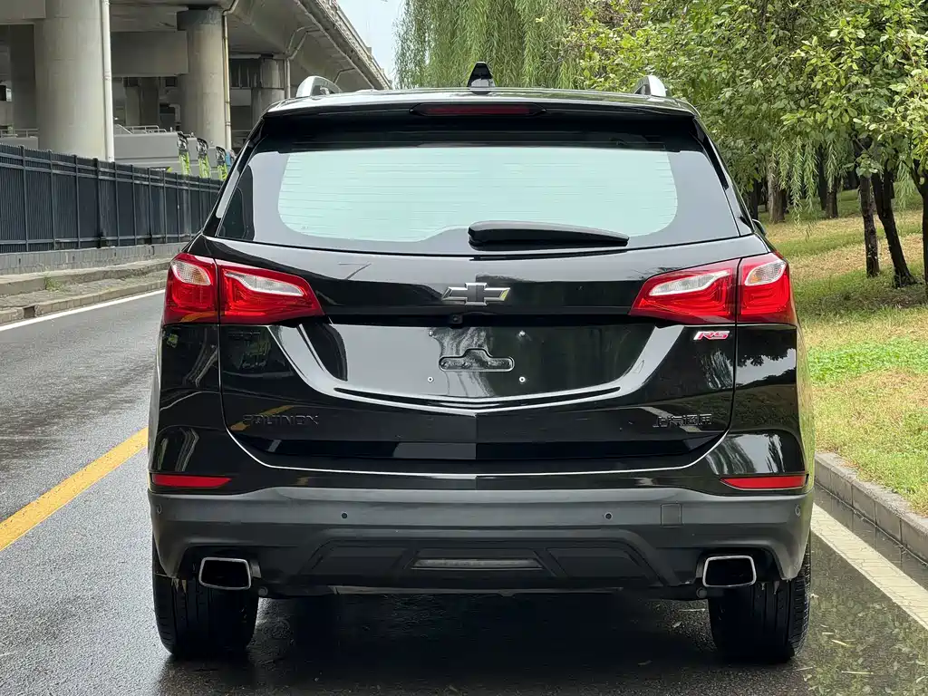 Chevrolet Equinox — миниатюра 9
