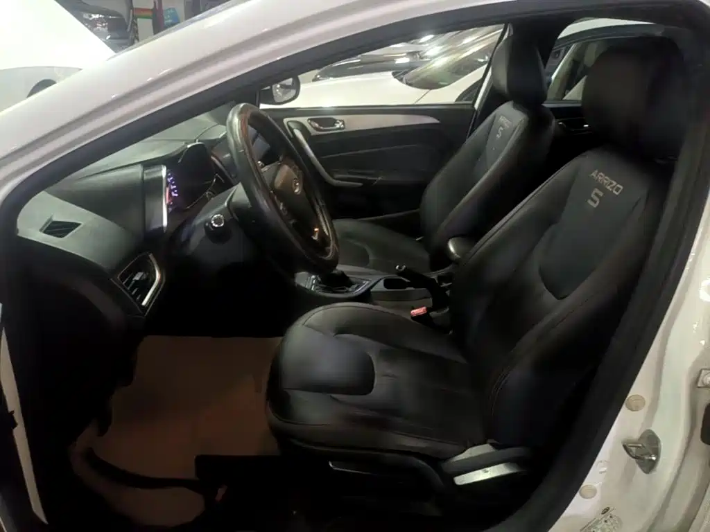 Chery Arrizo 5 — миниатюра 15