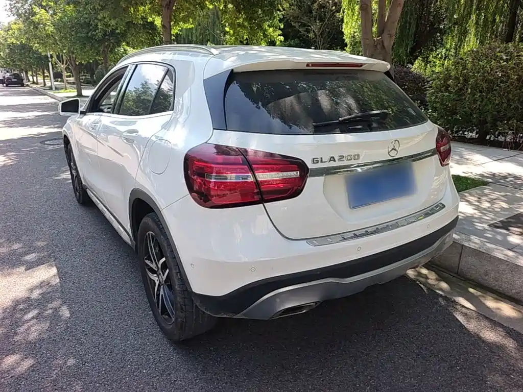 Mercedes-Benz GLA — миниатюра 5