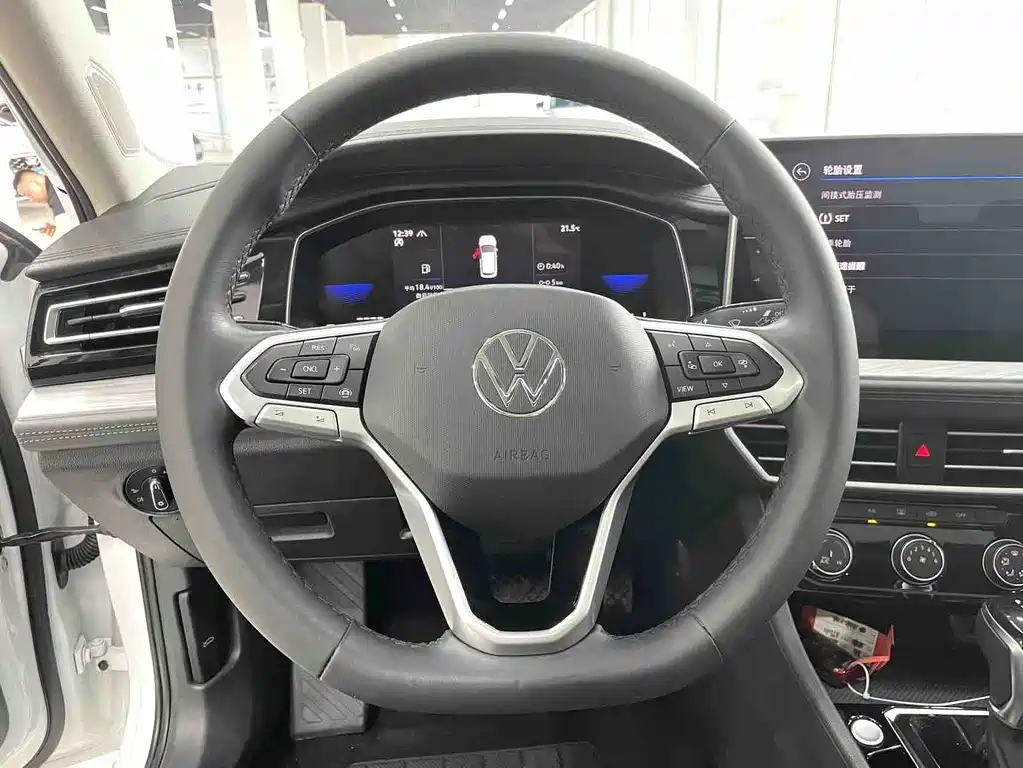 Volkswagen Sagitar 2023 — фото 16