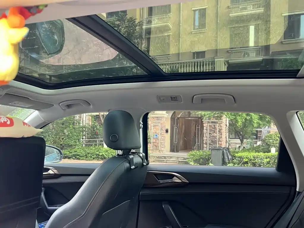 Volkswagen Tharu 2019 280TSI Comfort V