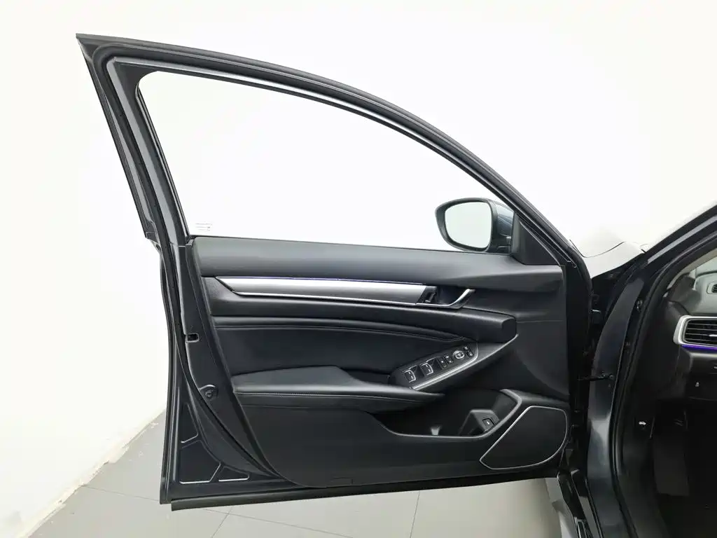 Honda Accord — миниатюра 8