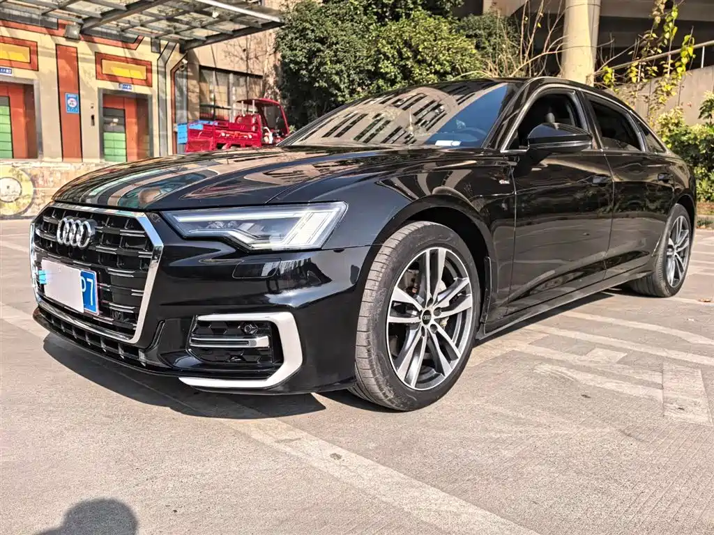 Audi A6L 2023 40 TFSI Luxury