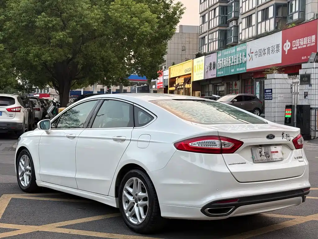 Ford Mondeo — миниатюра 13