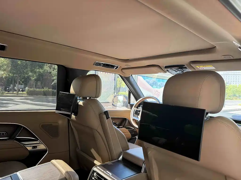 Land Rover Range Rover — миниатюра 15