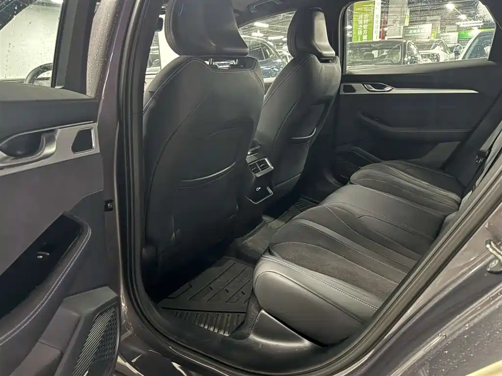 Geely Preface 2025 2.0TD