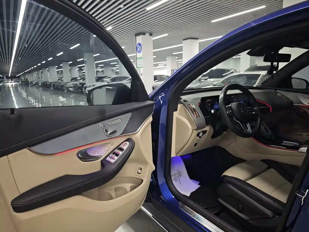 Mercedes-Benz EQC — миниатюра 4