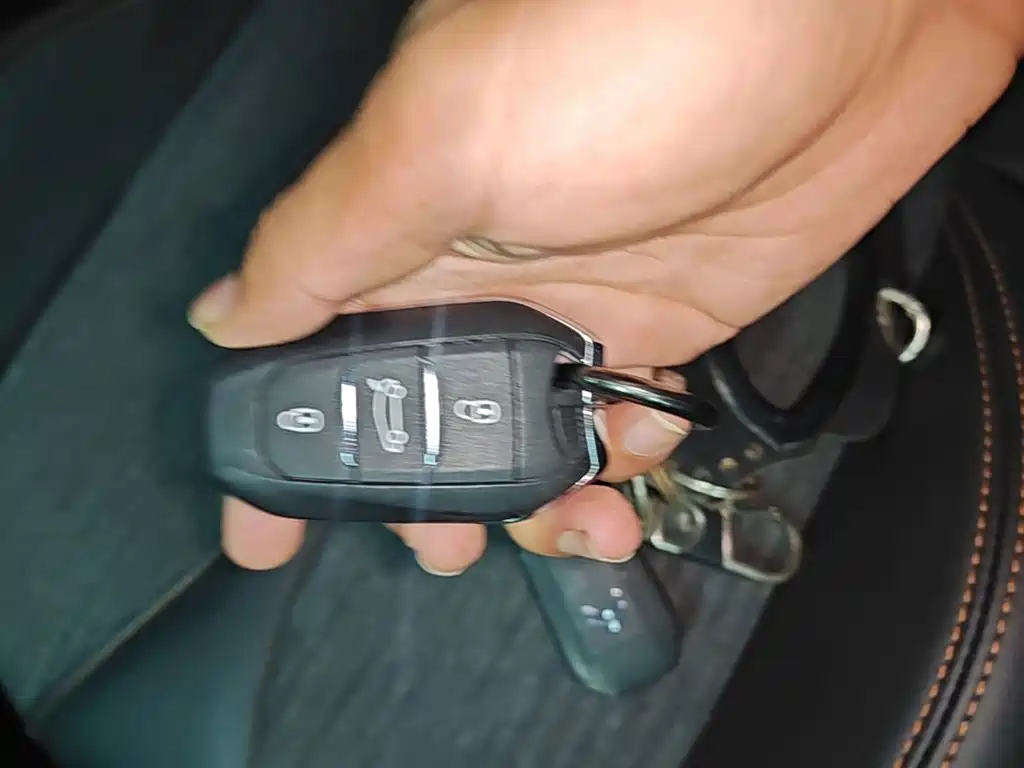 Peugeot 4008 — миниатюра 9