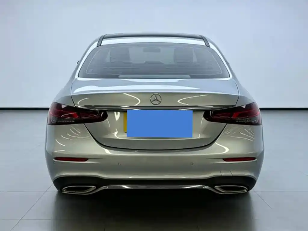 Mercedes-Benz E-Class 2023 — фото 5