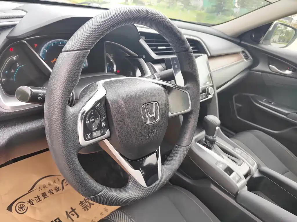 Honda Civic — миниатюра 11