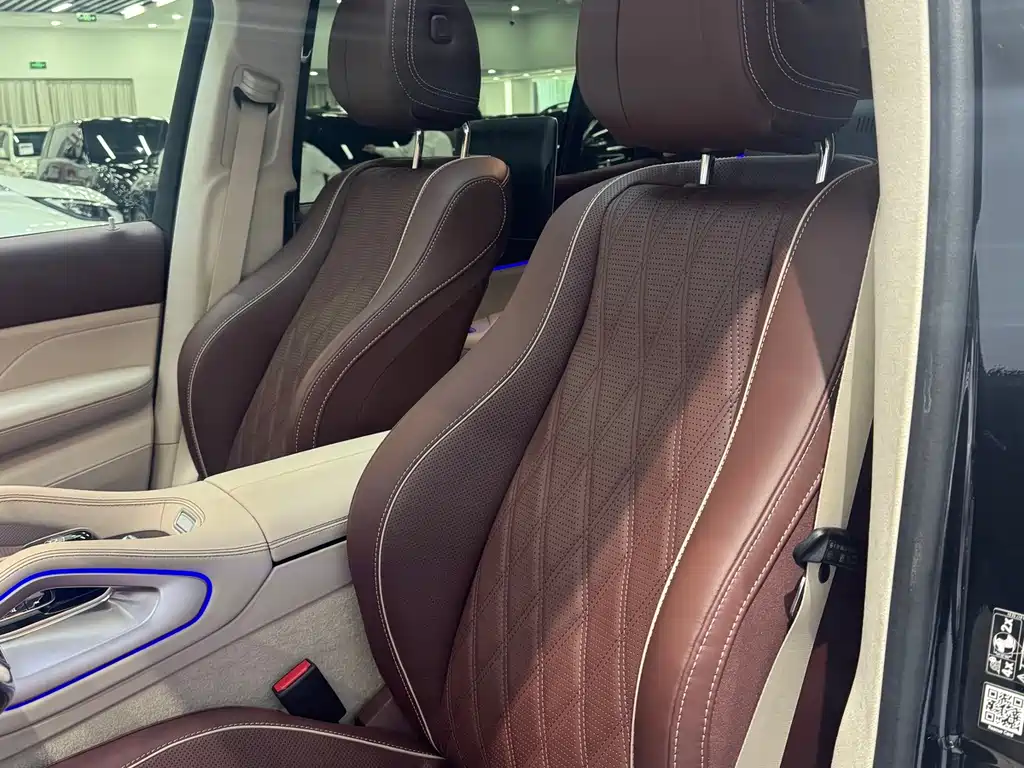 Mercedes-Benz GLS — миниатюра 17