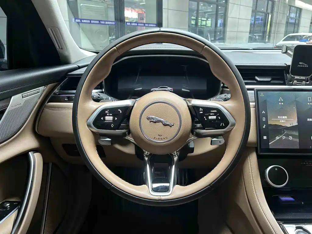 Jaguar XFL — миниатюра 15