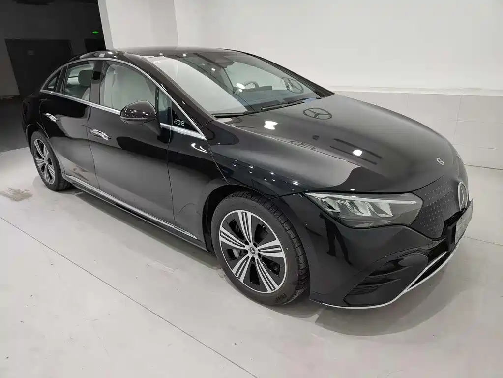 Mercedes-Benz EQE 2025 500 4MATIC
