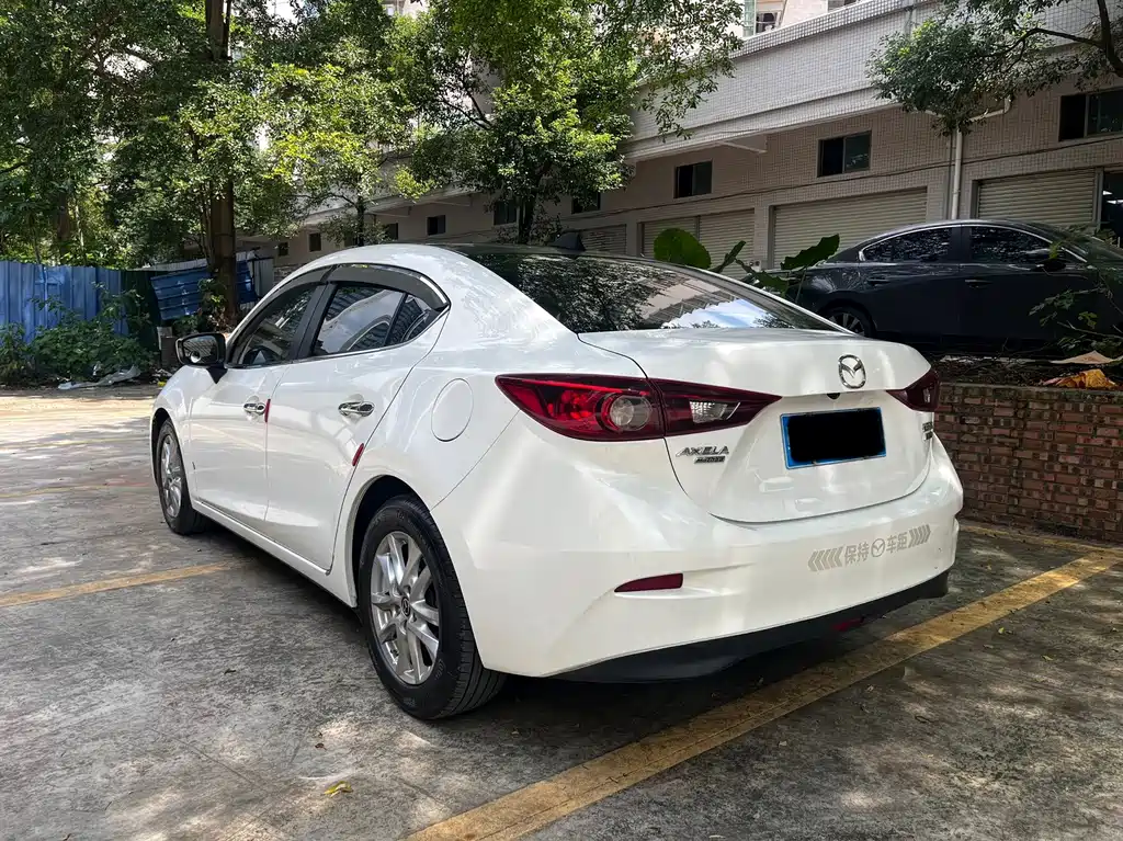 Mazda 3 Axela — миниатюра 7