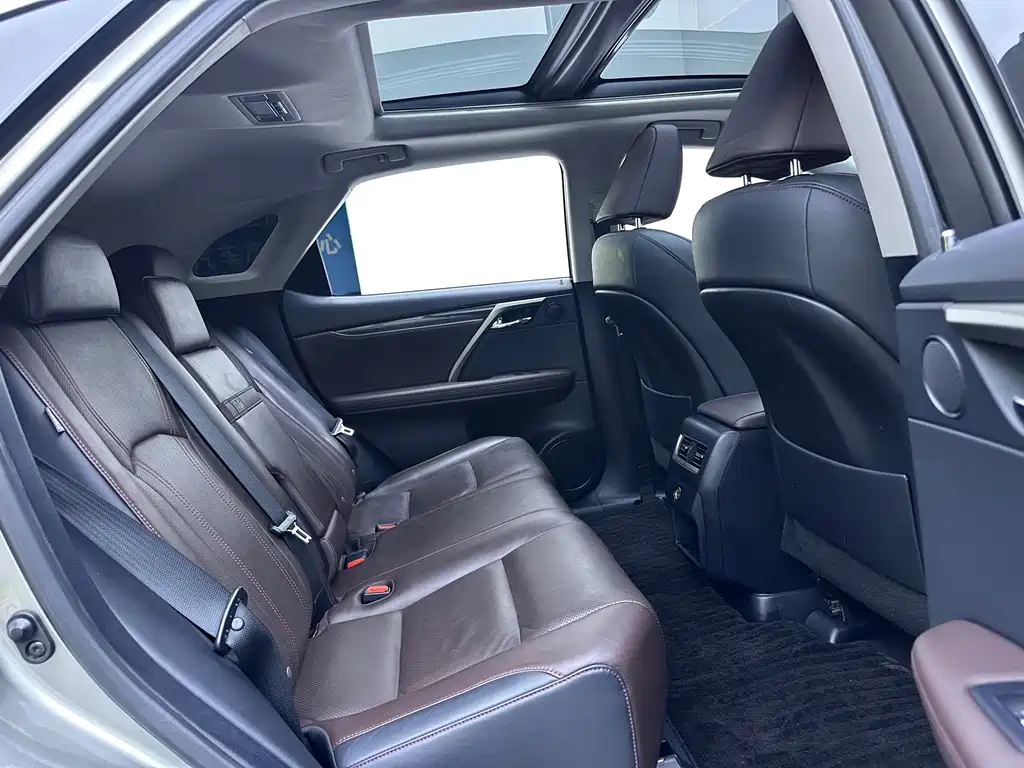 Lexus RX — миниатюра 13