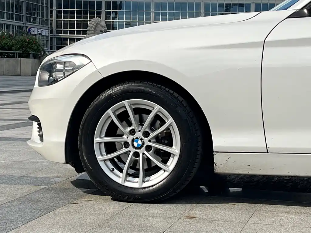 BMW 1 Series (Import) — миниатюра 7