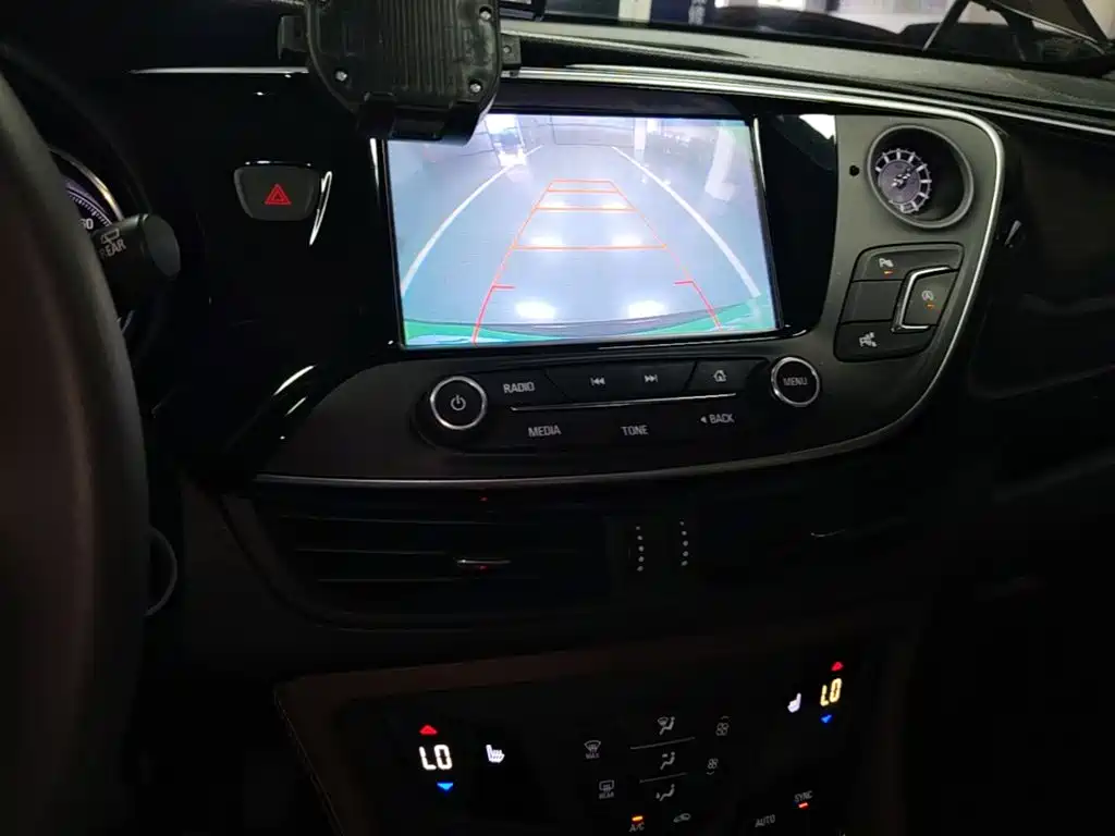 Buick Envision Plus — миниатюра 13