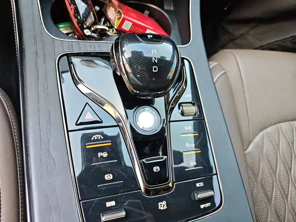 BYD Han — миниатюра 7