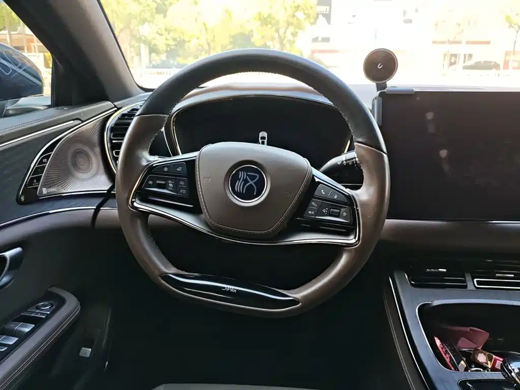 BYD Han — миниатюра 3