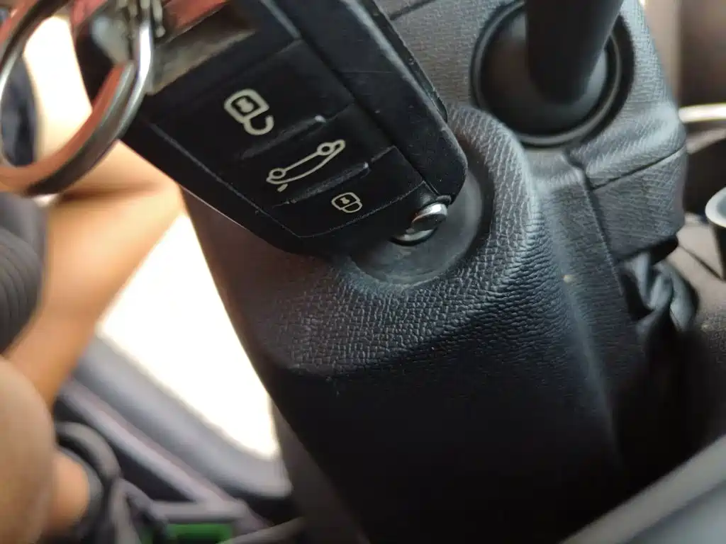 Peugeot 408 — миниатюра 9