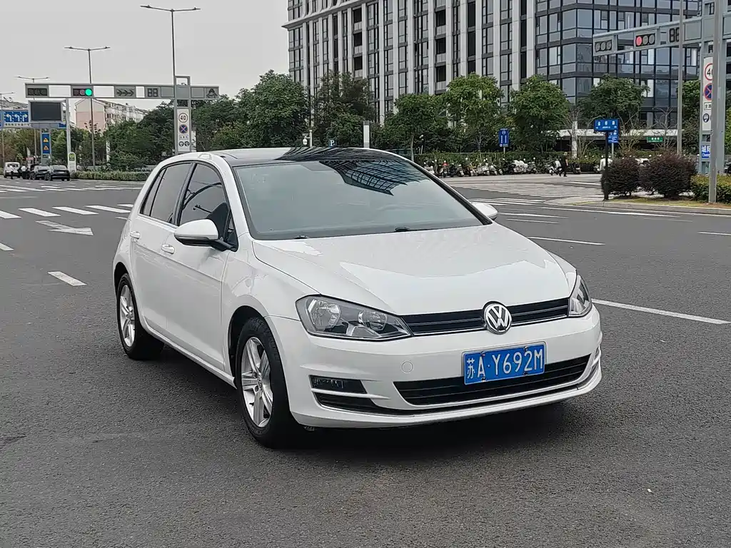 Volkswagen Golf — миниатюра 3