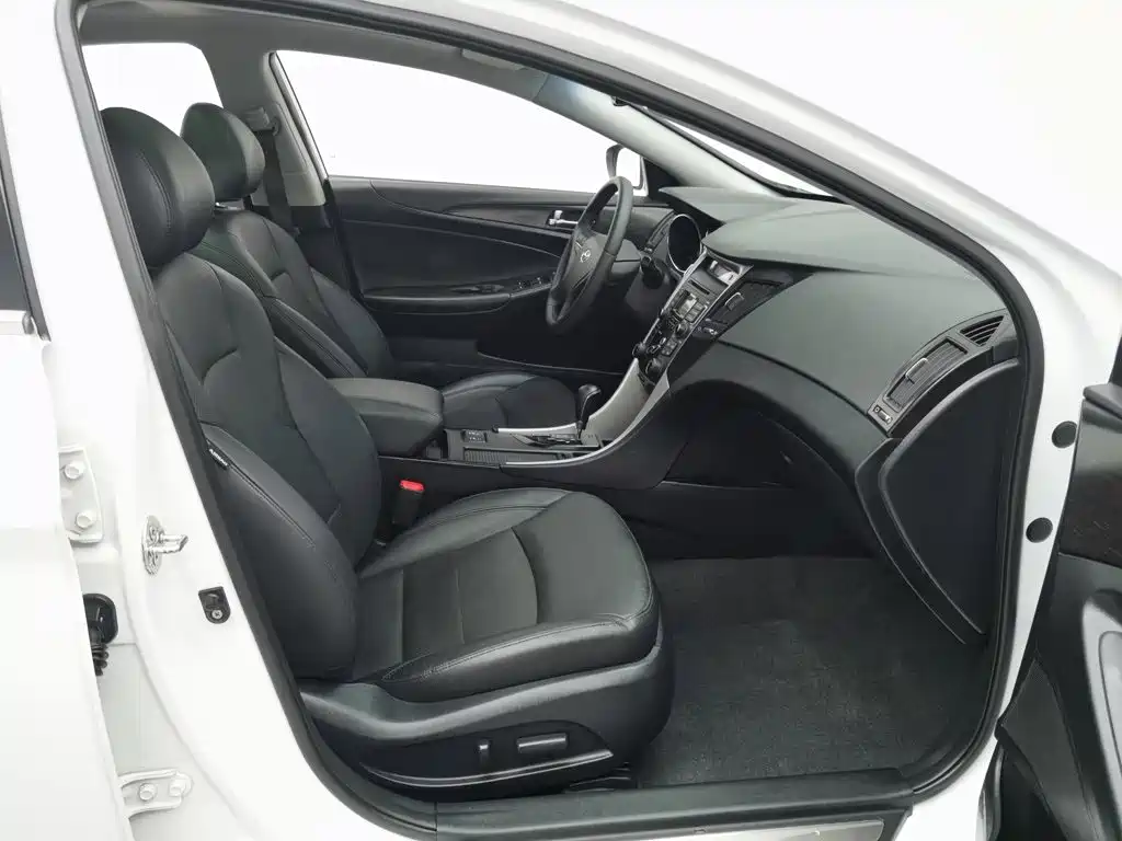 Hyundai Sonata — миниатюра 23