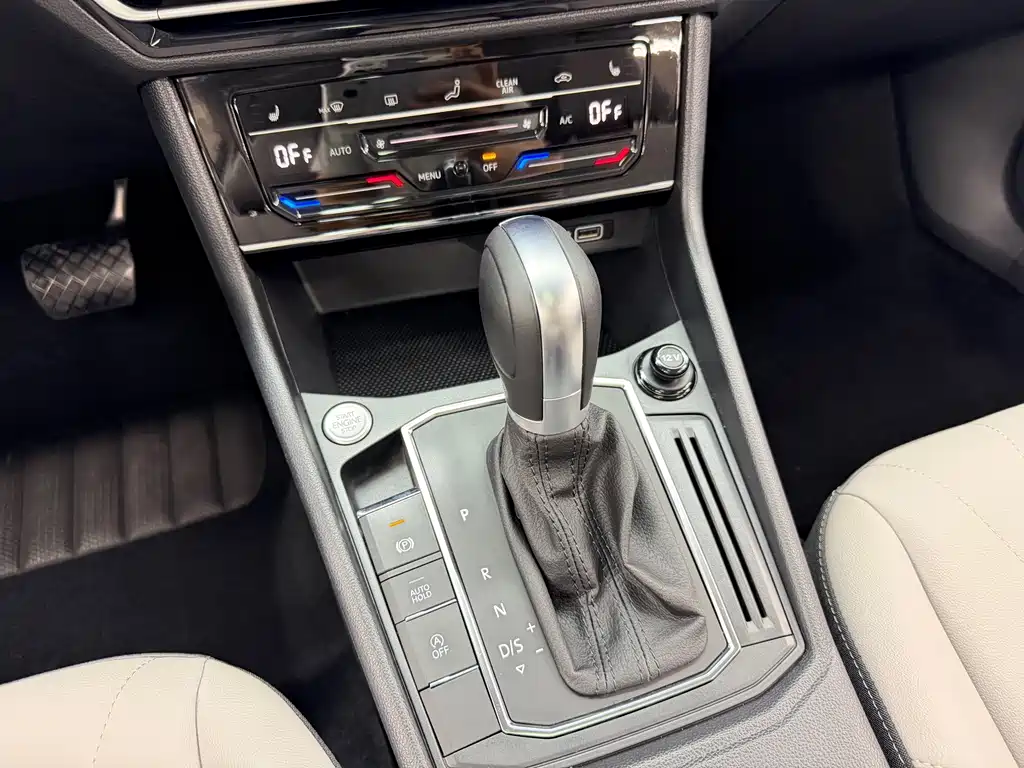 Volkswagen Lavida — миниатюра 14