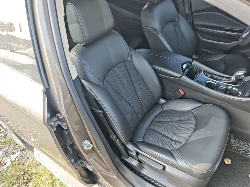 Buick Envision Plus — миниатюра 25
