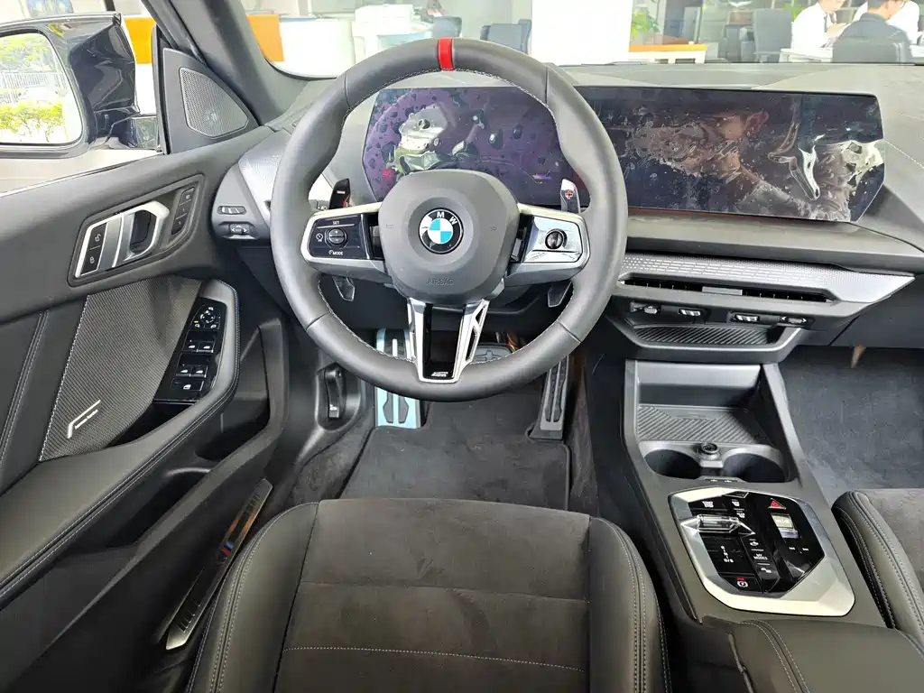 BMW M235L — миниатюра 13