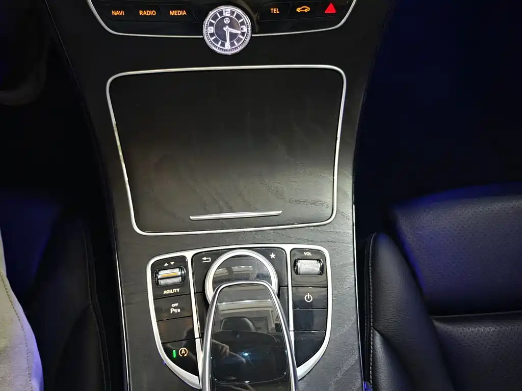 Mercedes-Benz C-Class — миниатюра 16
