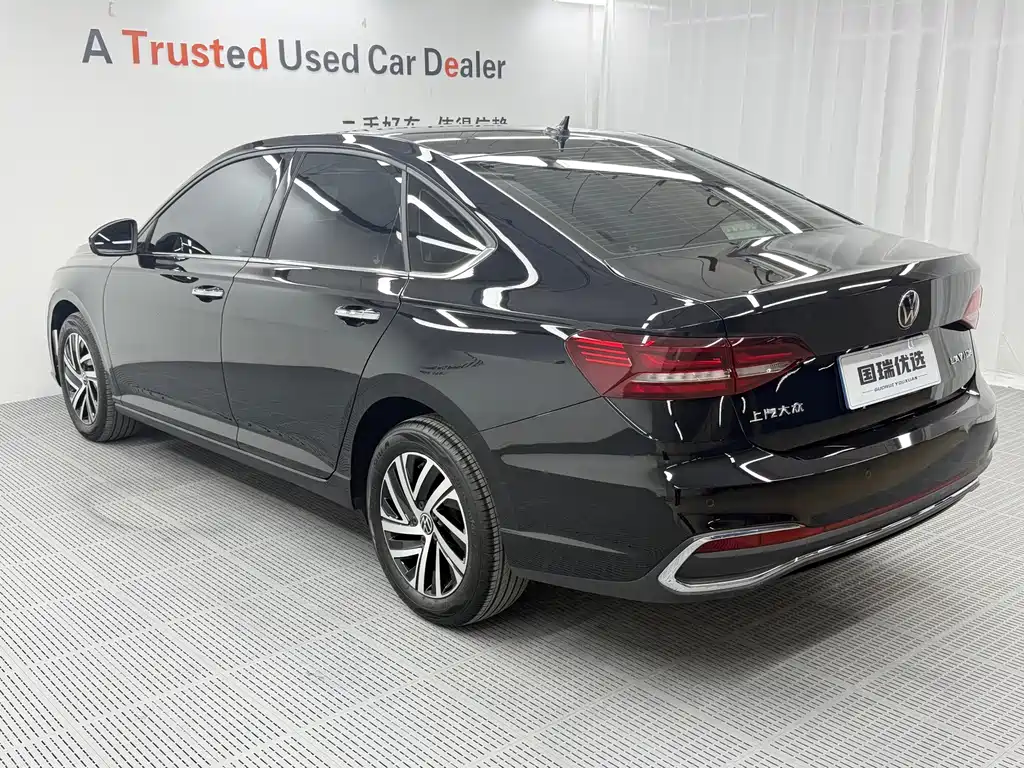 Volkswagen Lavida — миниатюра 6