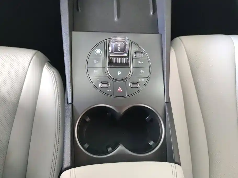 BYD Seal 06 — миниатюра 16