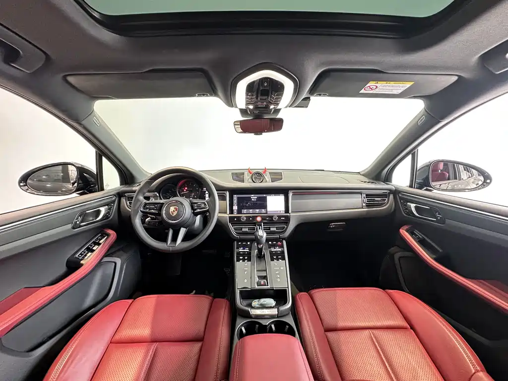 Porsche Macan — миниатюра 16