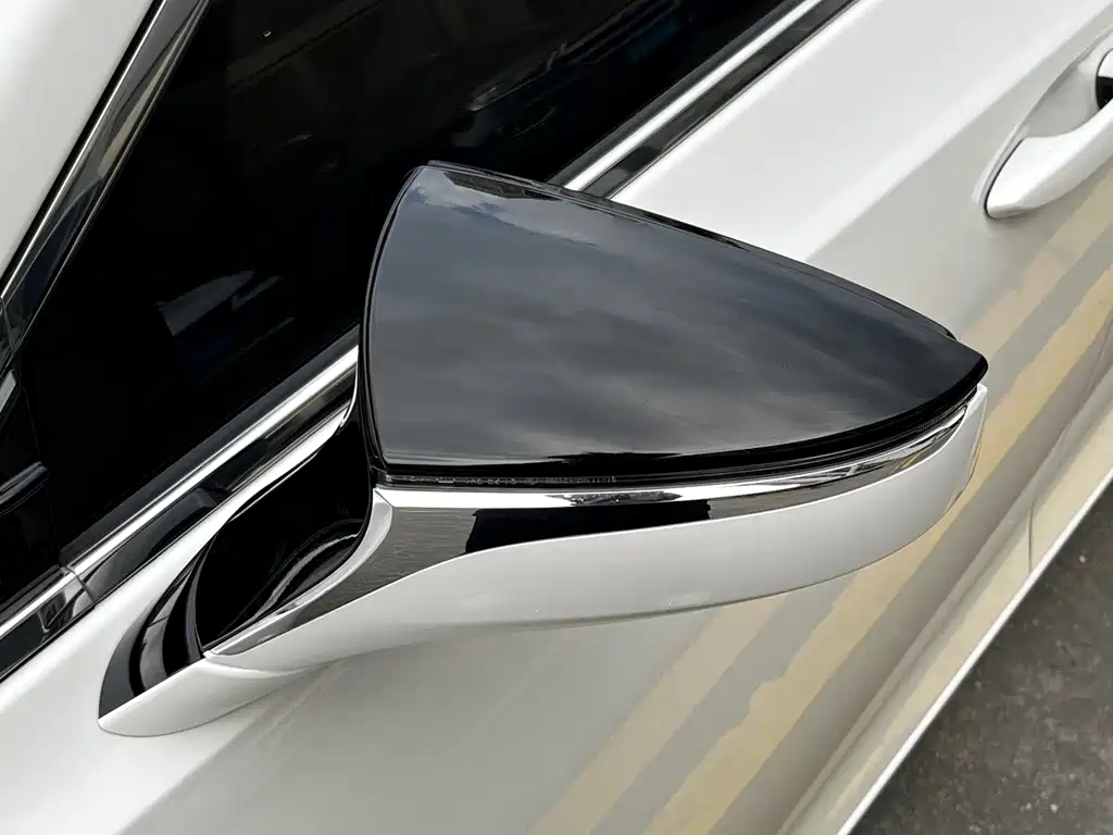 Lexus ES 2022 200