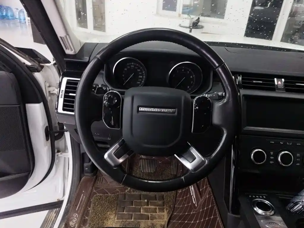 Land Rover Discovery — миниатюра 11