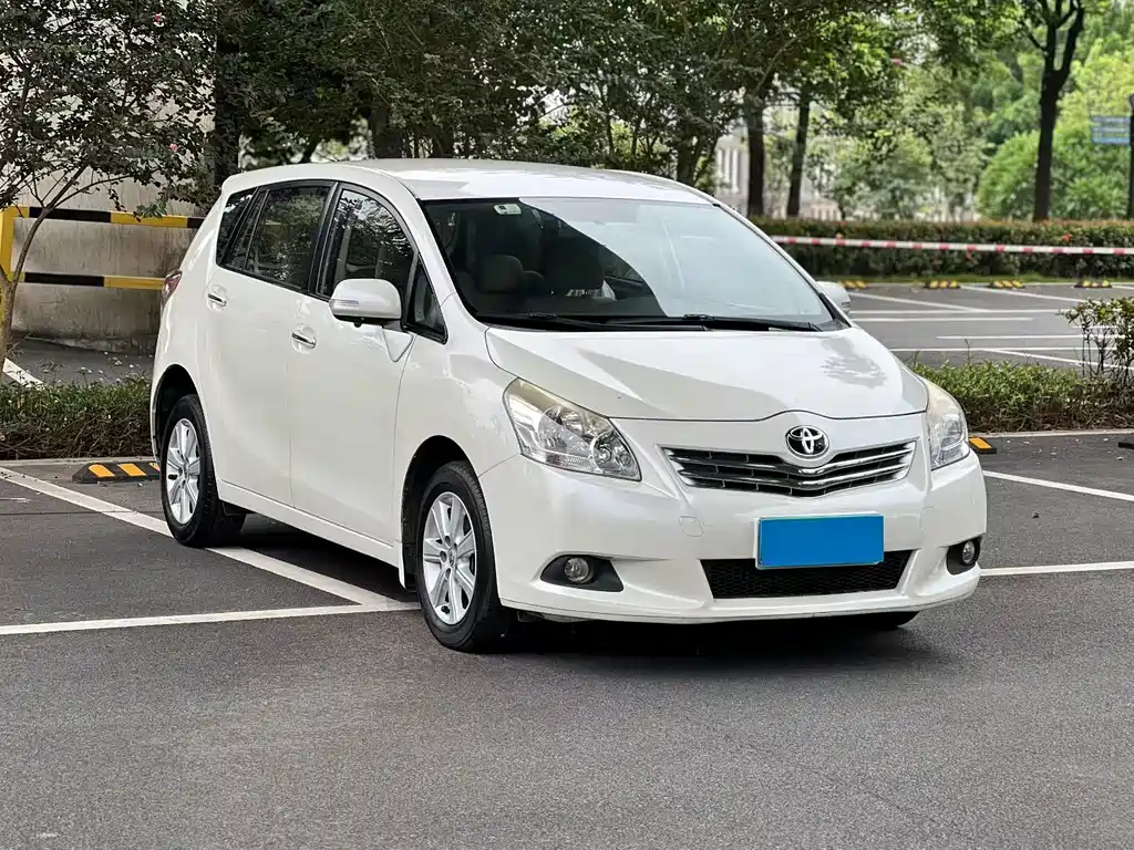 Toyota Verso — миниатюра 4
