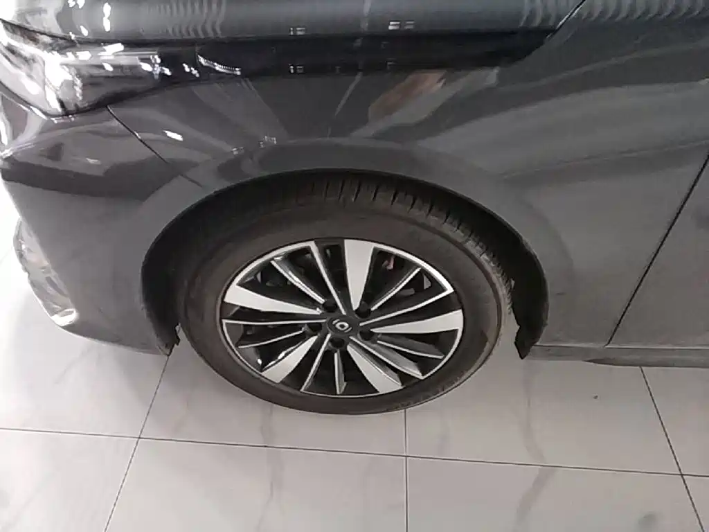Qiyuan 长安启源A05经典 — миниатюра 23