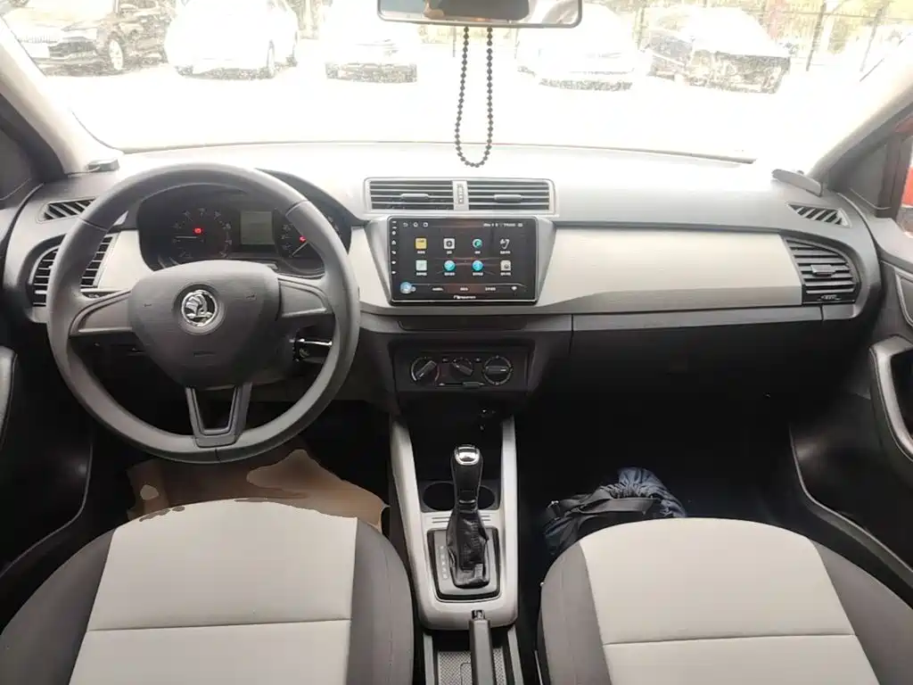 Skoda Fabia — миниатюра 10