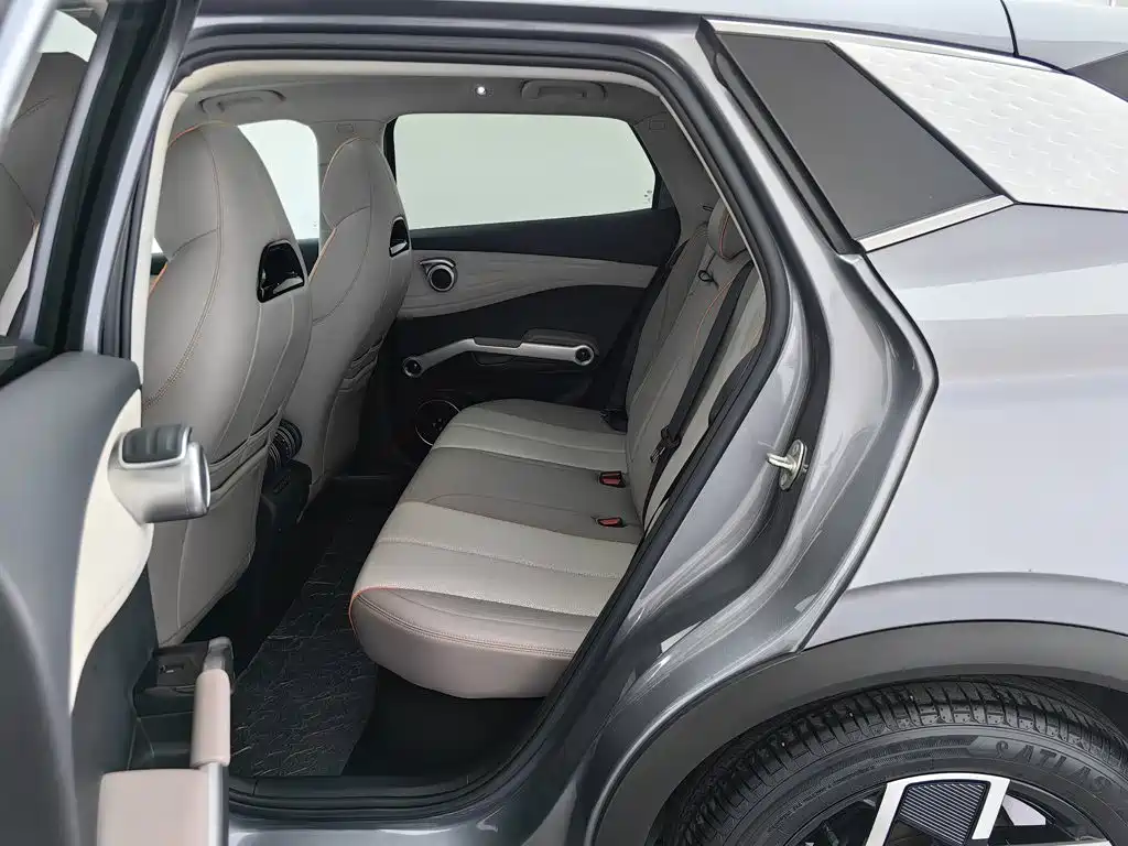 BYD Yuan Plus — миниатюра 15