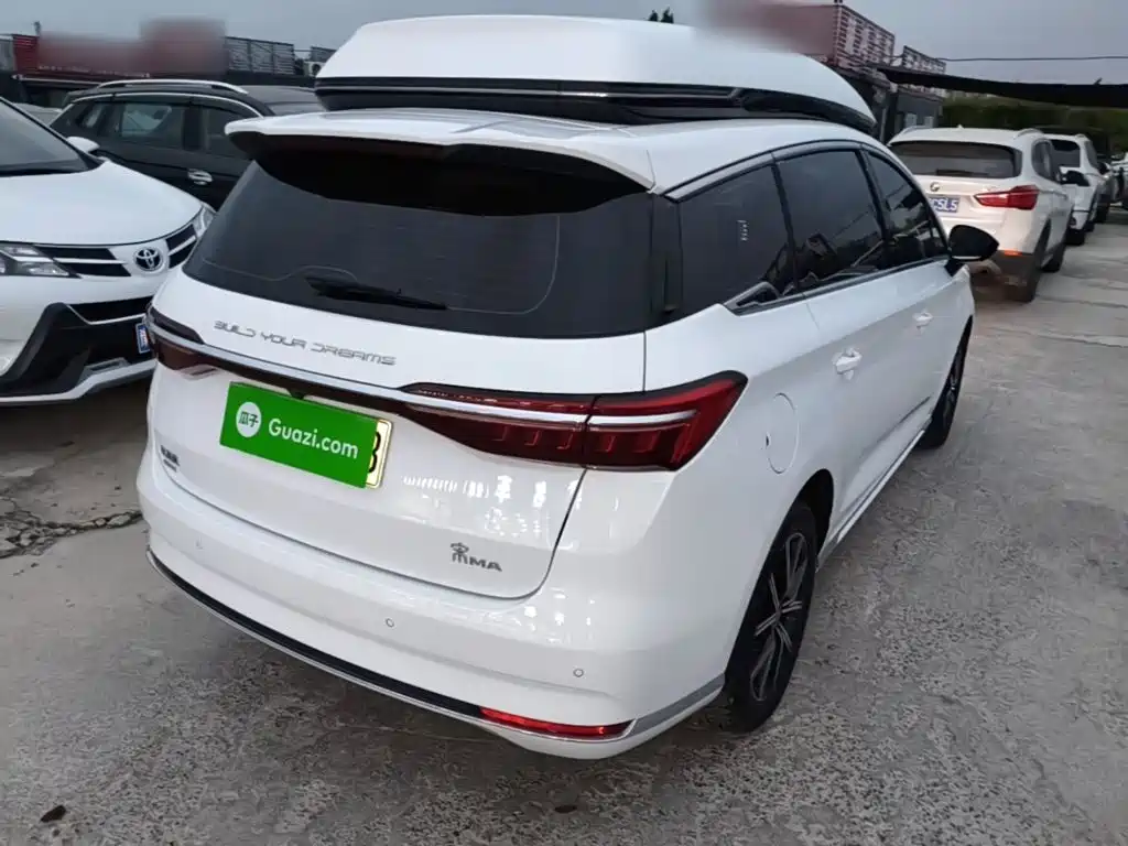 BYD MAX New Energy — миниатюра 7