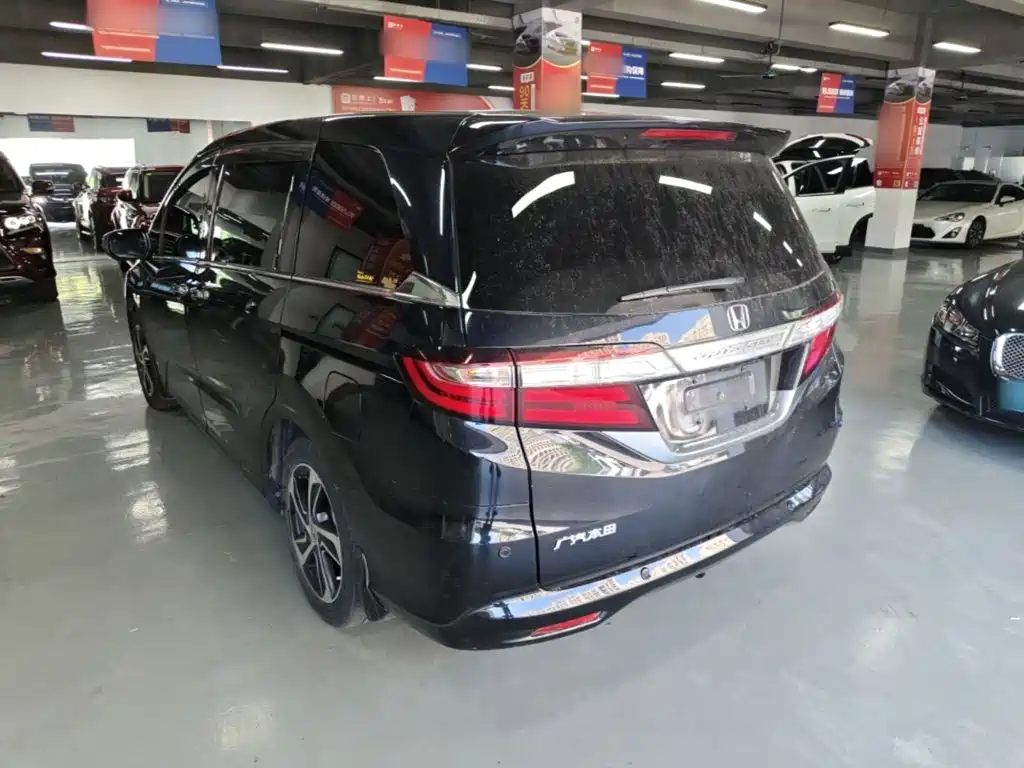 Honda Odyssey — миниатюра 5