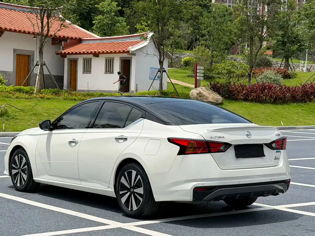 Nissan Teana — миниатюра 9