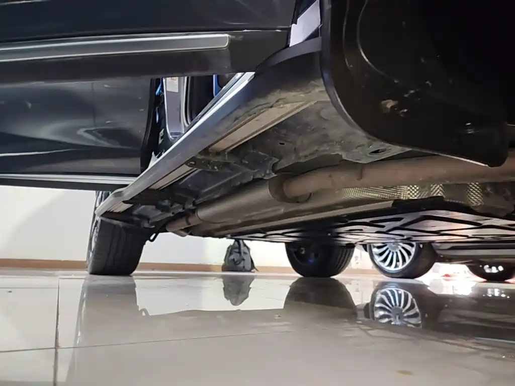 BYD Tang New Energy — миниатюра 21