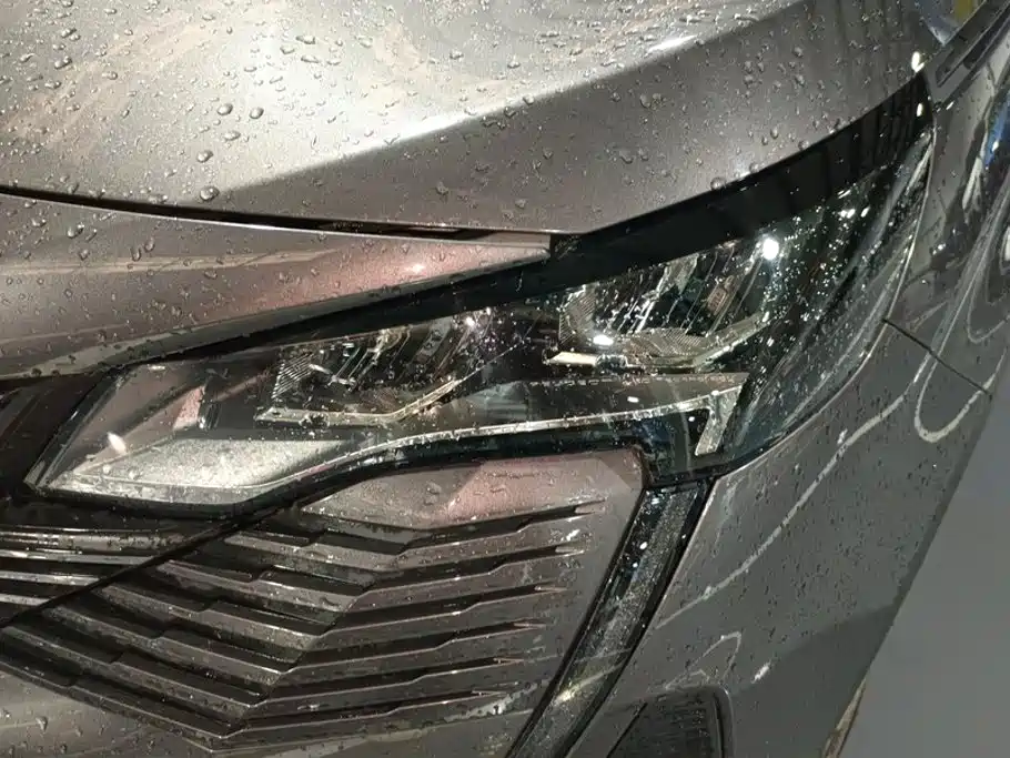 Peugeot 4008 — миниатюра 5