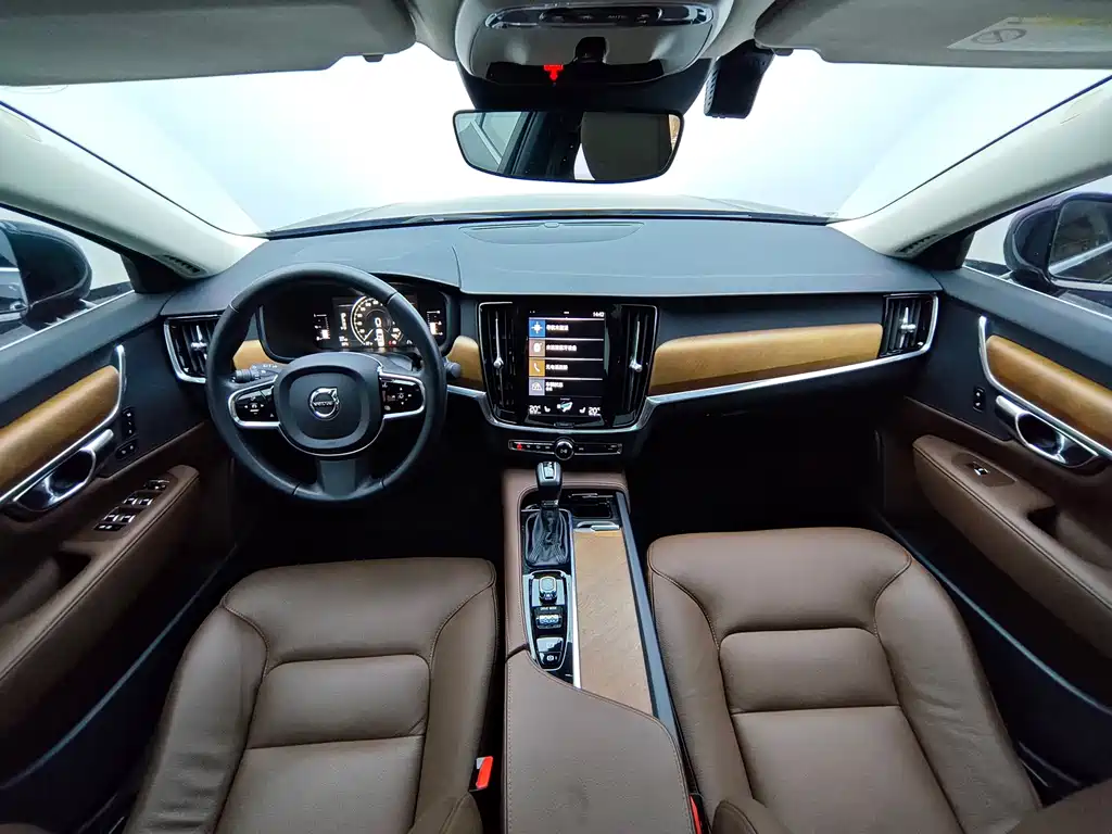 Volvo S90 — миниатюра 9