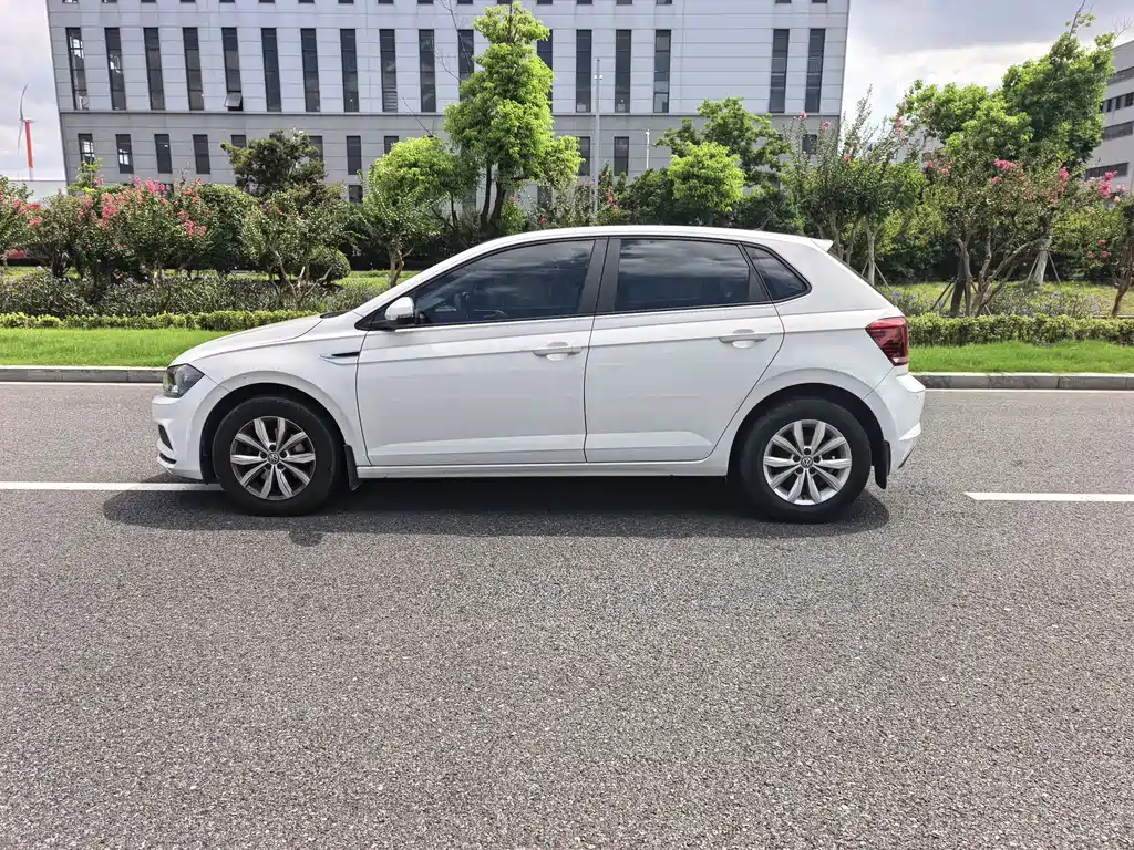 Volkswagen Polo — миниатюра 11