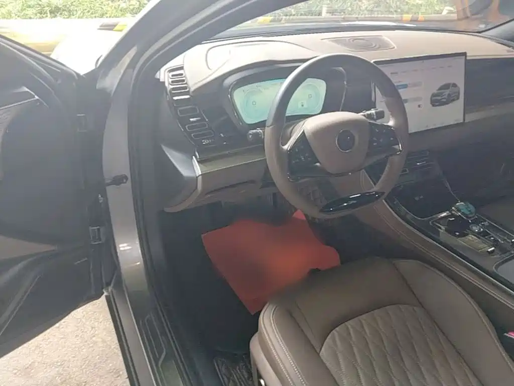 BYD Han — миниатюра 12
