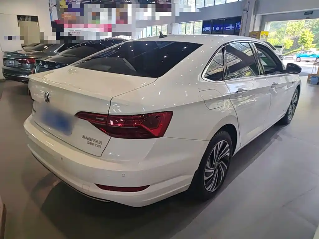 Volkswagen Sagitar — миниатюра 7